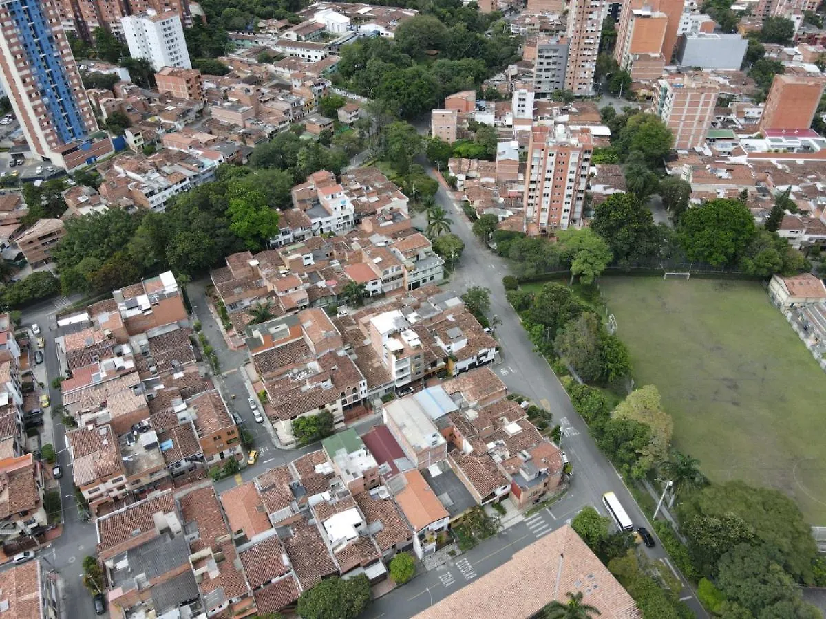 Apartamento Tercer Piso En Calasanz Cerca A Estacion Del Metro De La Floresta 메딜린 콜롬비아