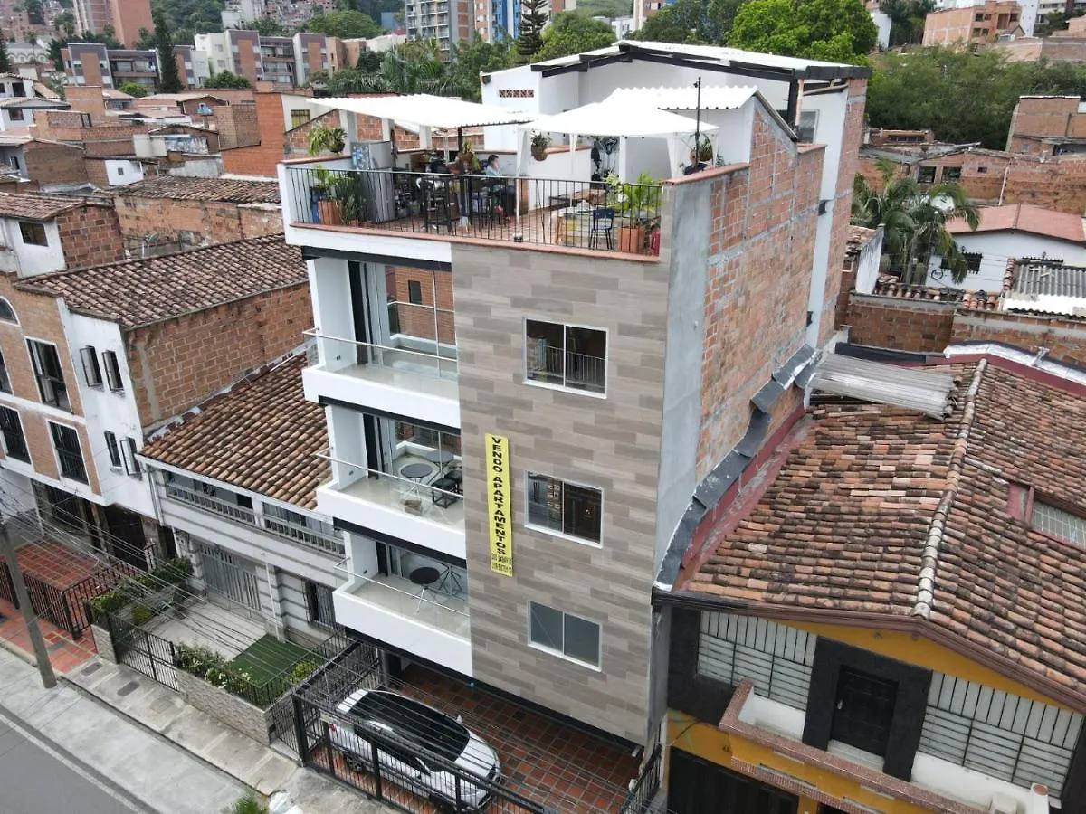 아파트 Apartamento Tercer Piso En Calasanz Cerca A Estacion Del Metro De La Floresta 메딜린 콜롬비아