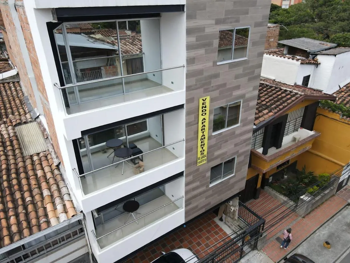 Apartamento Tercer Piso En Calasanz Cerca A Estacion Del Metro De La Floresta Medellin 0*,